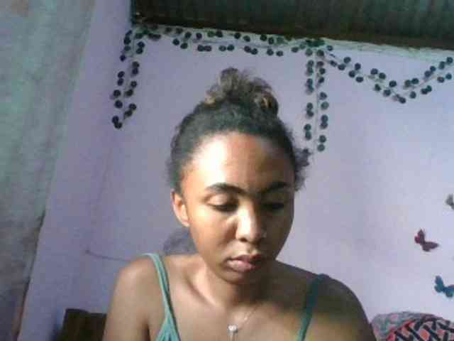 KeziahFayah webcam