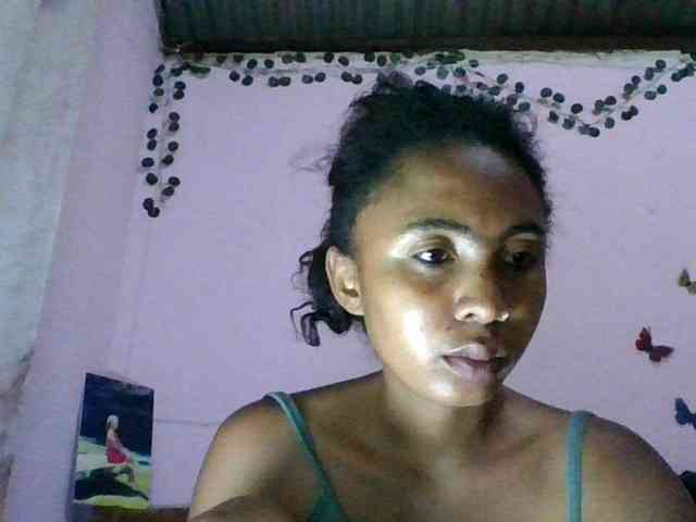 KeziahFayah webcam