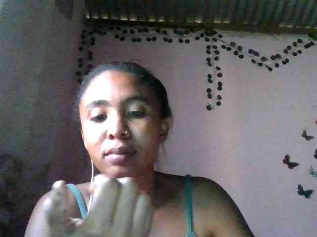 KeziahFayah webcam