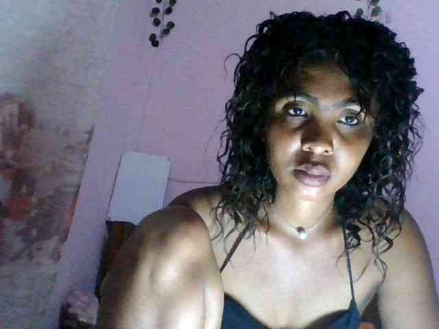 KeziahFayah webcam