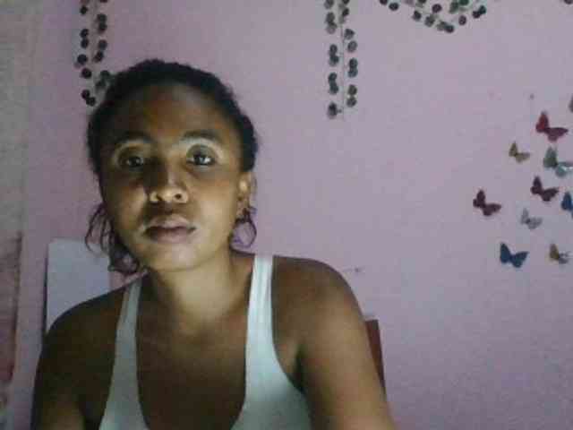 KeziahFayah webcam