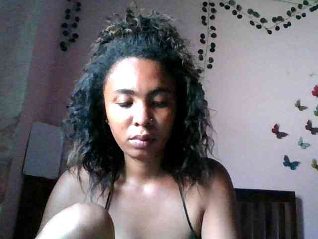 KeziahFayah webcam