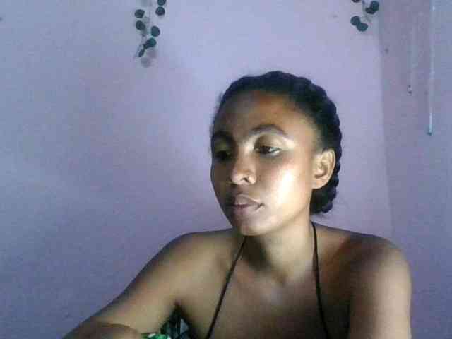 KeziahFayah webcam