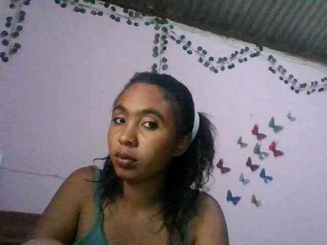 KeziahFayah webcam