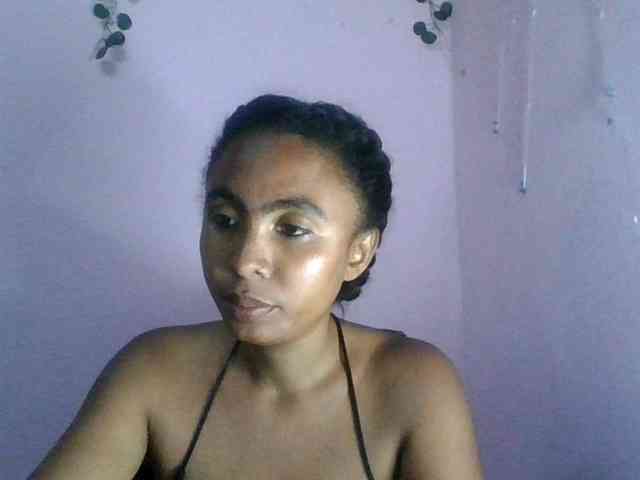KeziahFayah webcam