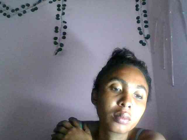 KeziahFayah webcam