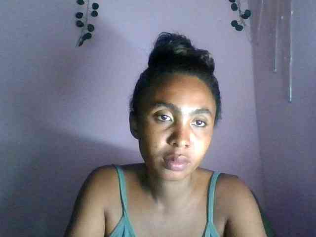 KeziahFayah webcam