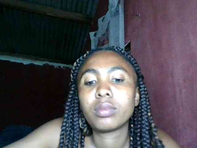 KeziahFayah webcam