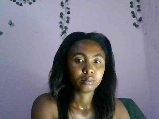 KeziahFayah webcam