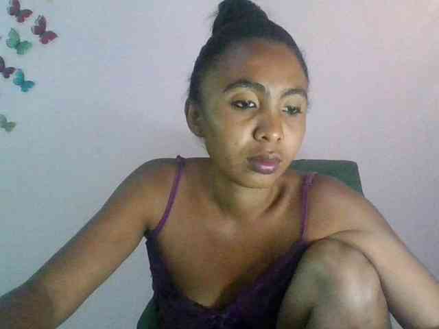 KeziahFayah webcam
