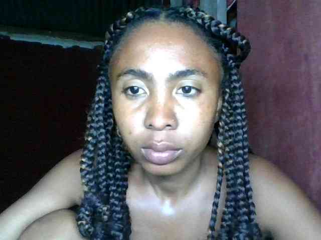 KeziahFayah webcam