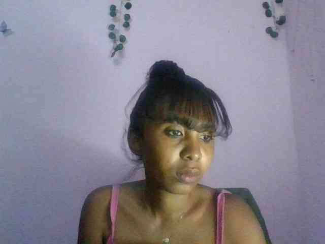 KeziahFayah webcam