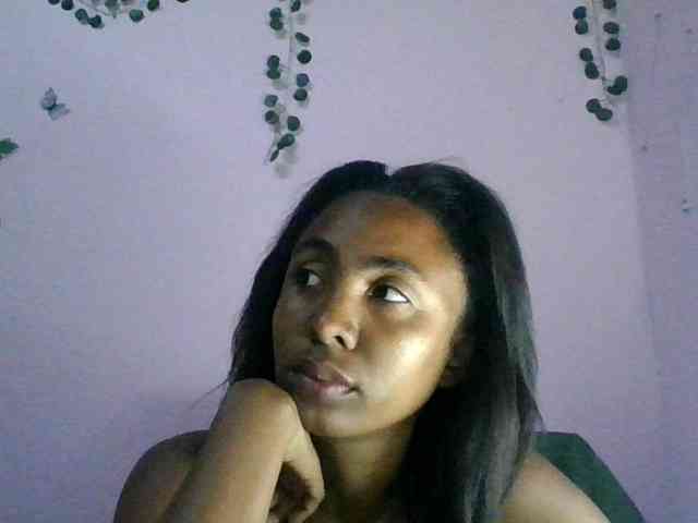 KeziahFayah webcam