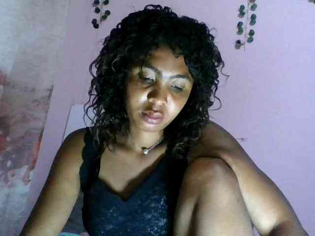 KeziahFayah webcam