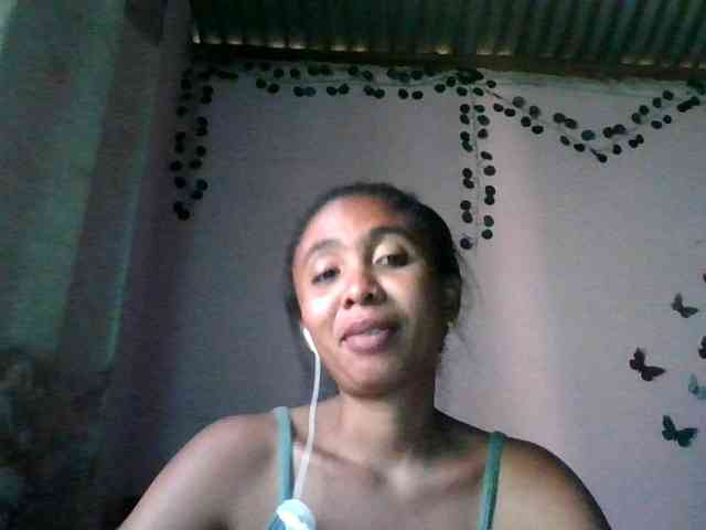 KeziahFayah webcam