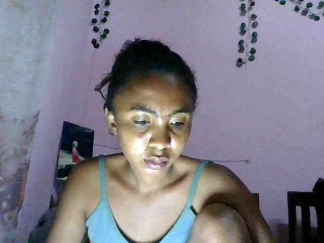 KeziahFayah webcam