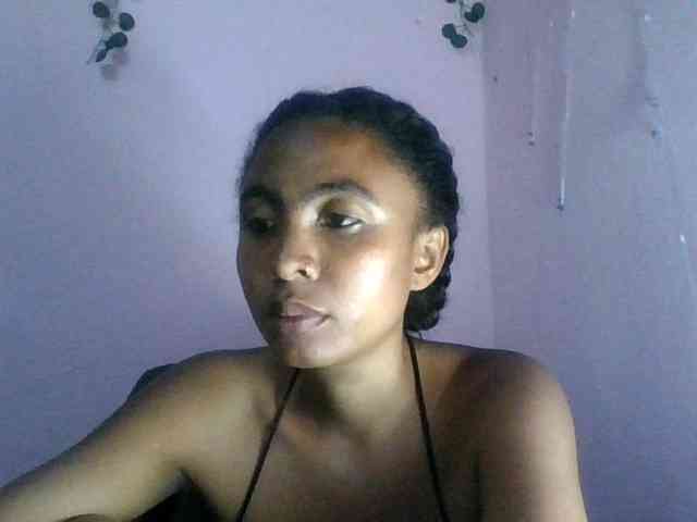Modèle: KeziahFayah