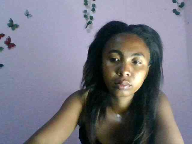 KeziahFayah webcam