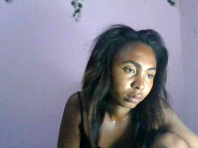 KeziahFayah webcam