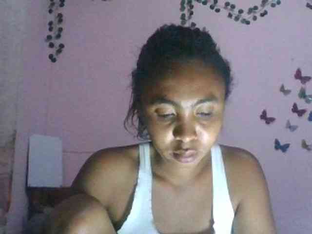 KeziahFayah webcam