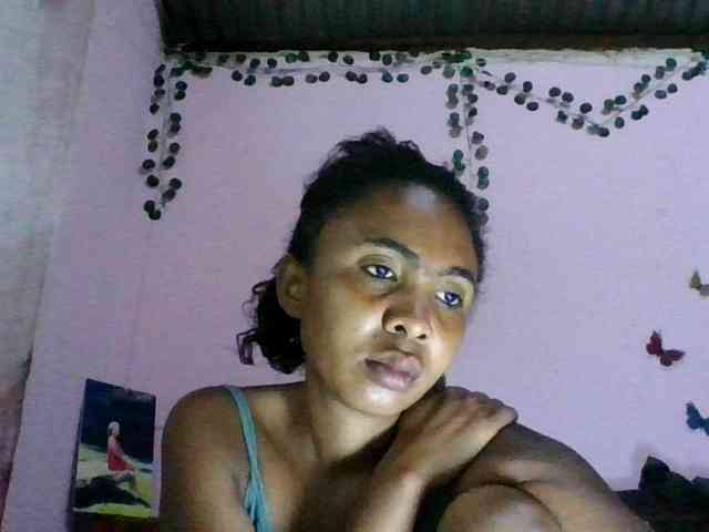 KeziahFayah webcam