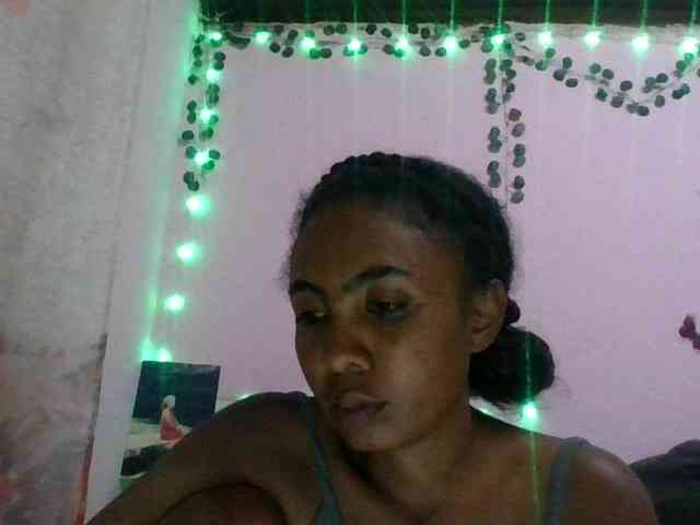 KeziahFayah webcam