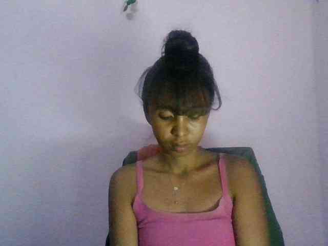 KeziahFayah webcam