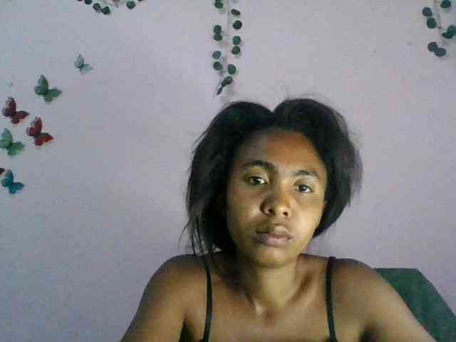 KeziahFayah webcam