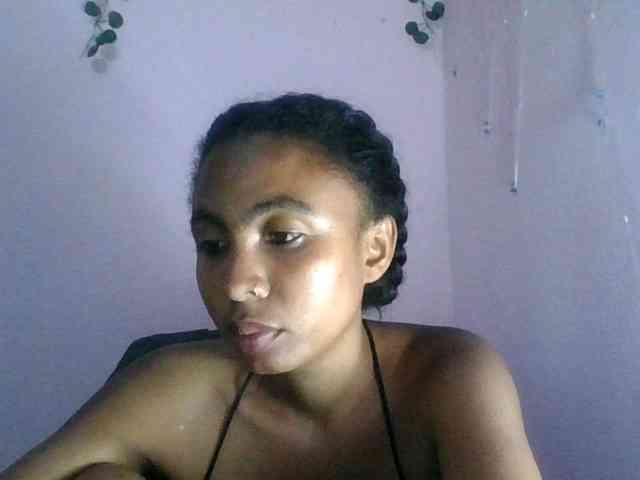 KeziahFayah webcam