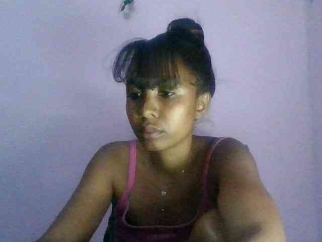 KeziahFayah webcam