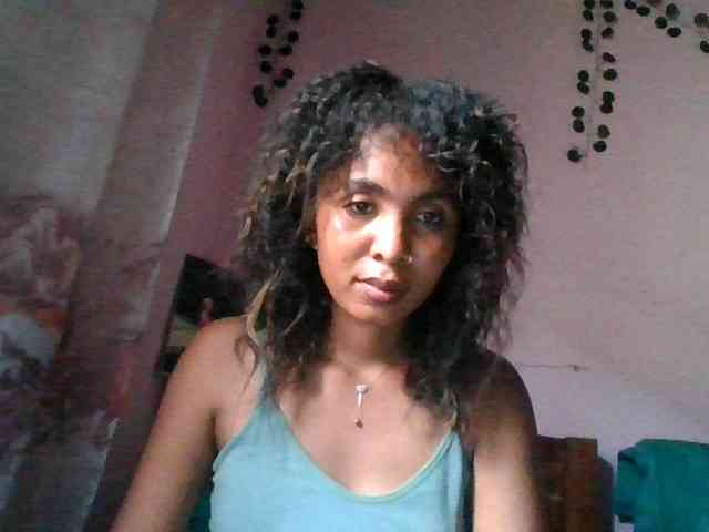 KeziahFayah webcam