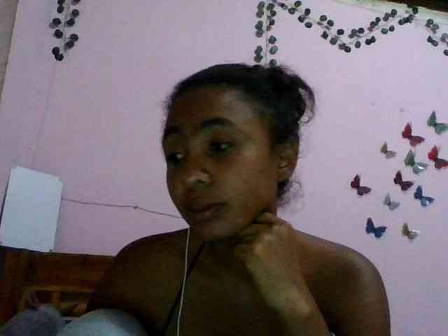 KeziahFayah webcam