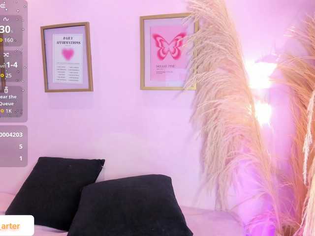 MiiaaCarter