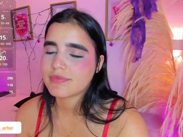 MiiaaCarter