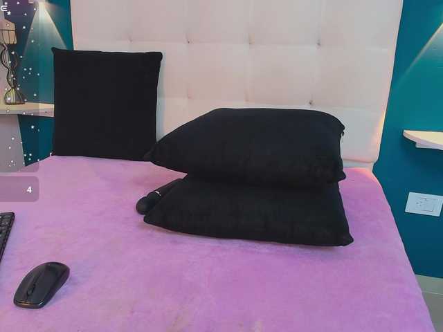 MiiaaCarter live cam on BongaCams