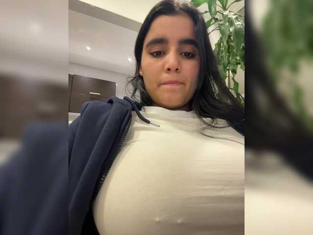 MiiaaCarter