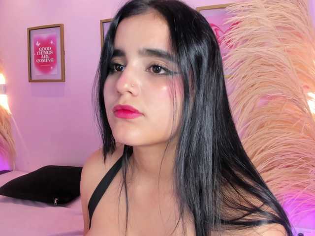 MiiaaCarter