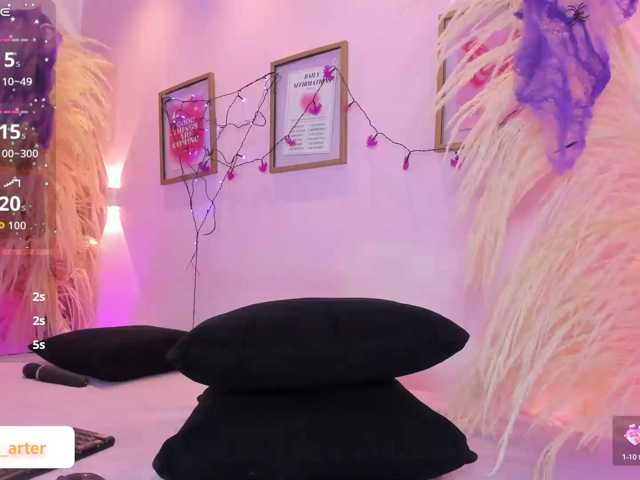 MiiaaCarter, en directo ahora en BongaCams