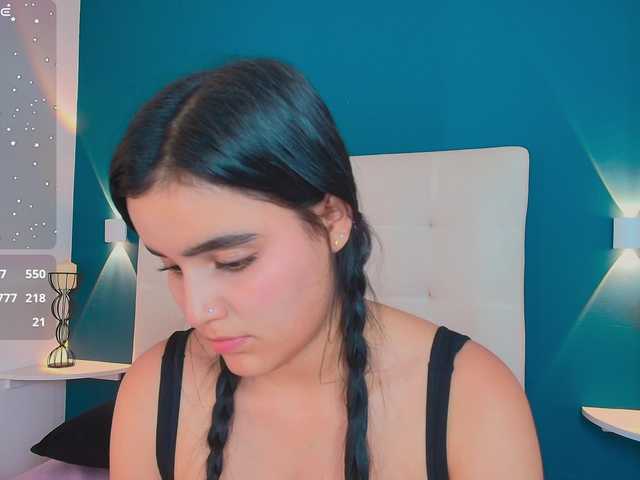 MiiaaCarter's BongaCams show and profile