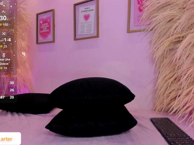 MiiaaCarter