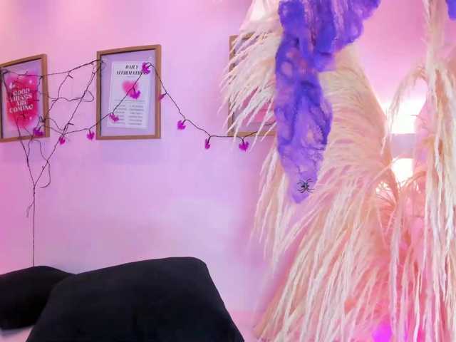 MiiaaCarter live cam on BongaCams