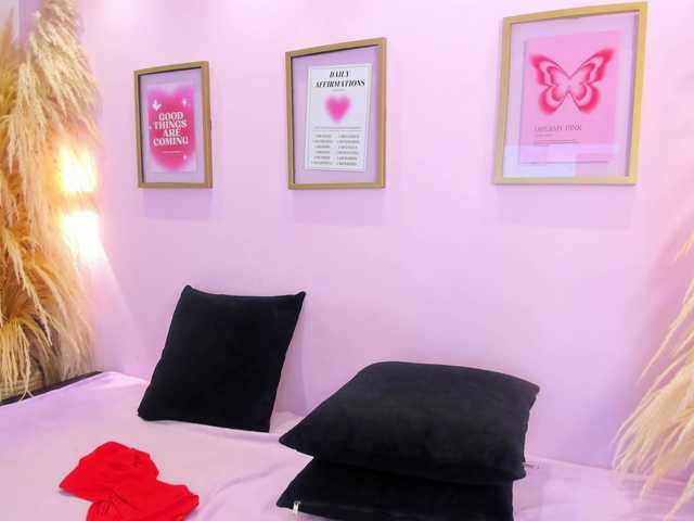 MiiaaCarter live cam on BongaCams