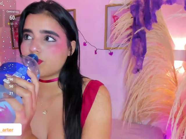 MiiaaCarter