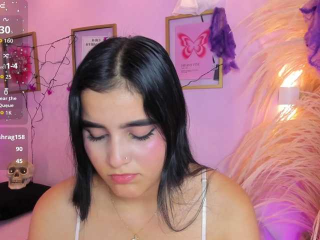 MiiaaCarter