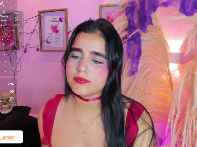 MiiaaCarter