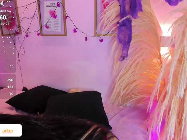 MiiaaCarter live cam on BongaCams