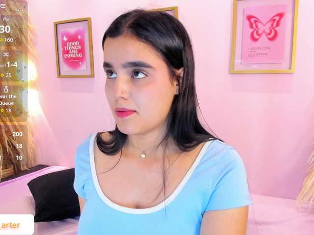 MiiaaCarter live webcam show