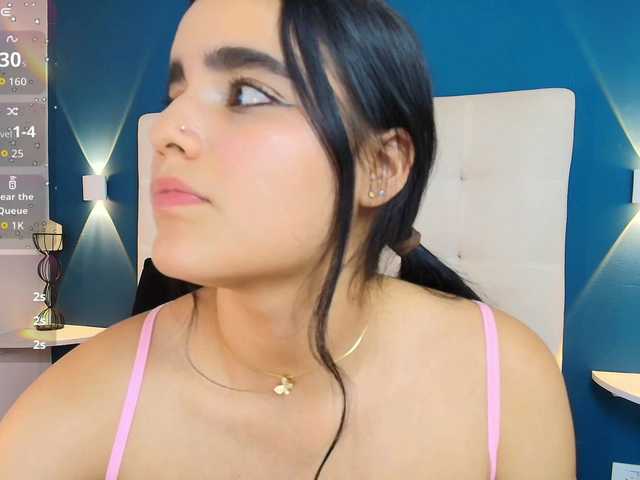 MiiaaCarter