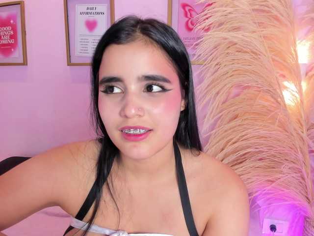 MiiaaCarter