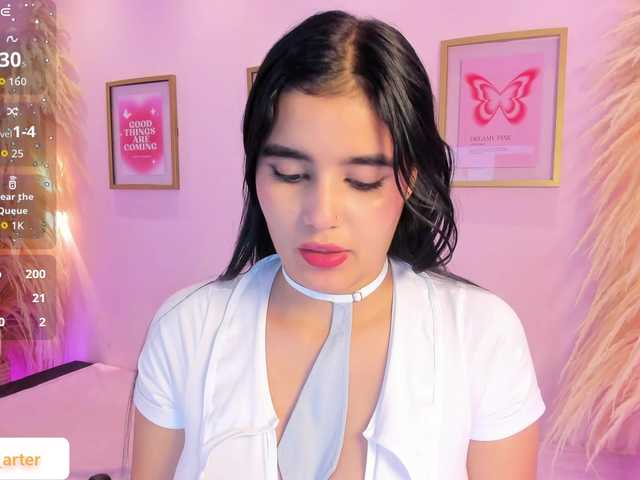MiiaaCarter live webcam show
